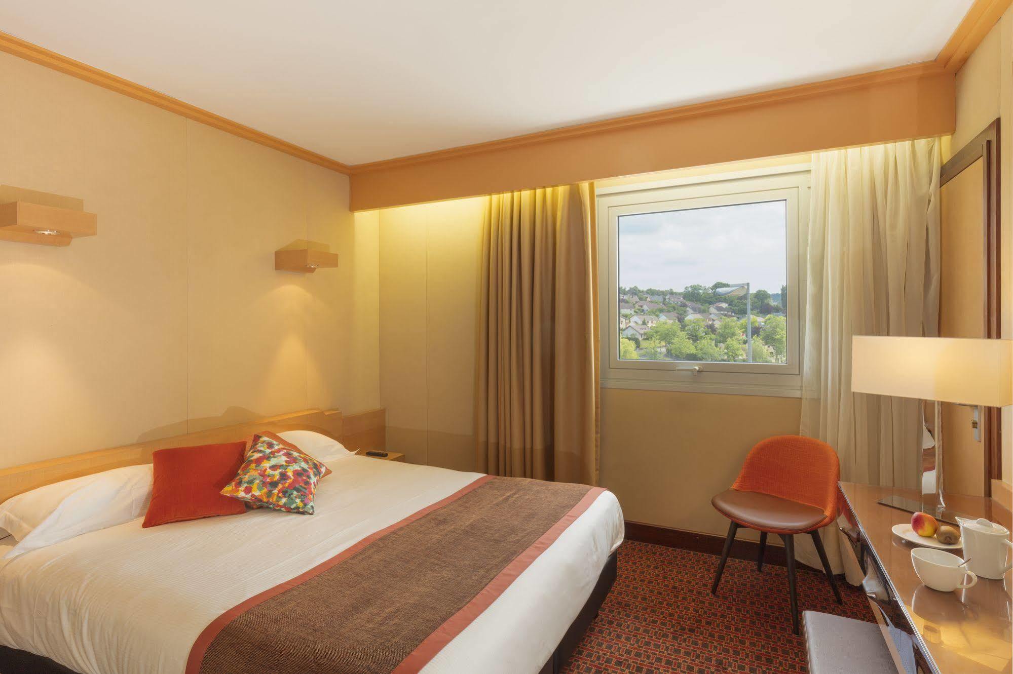 Hotel Du Beryl, Lons-Le-Saunier Eksteriør billede